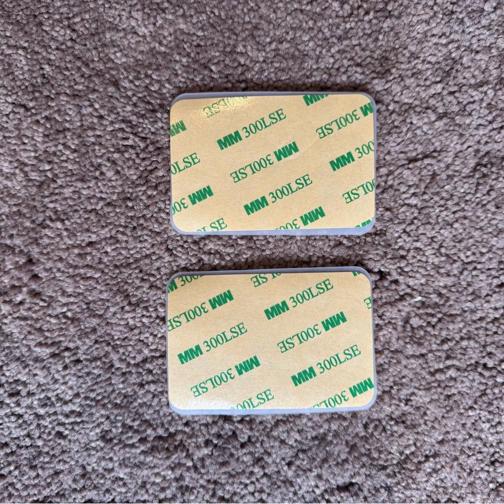 Suction Cup Influencer Phone Stickerer - Picture 6 of 6